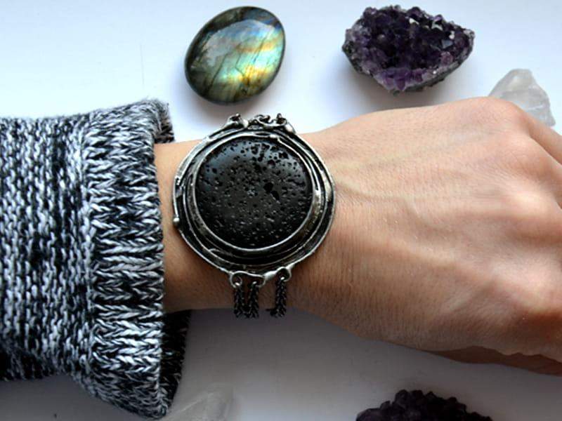 Bransoletka opleciona lawa wulkaniczna