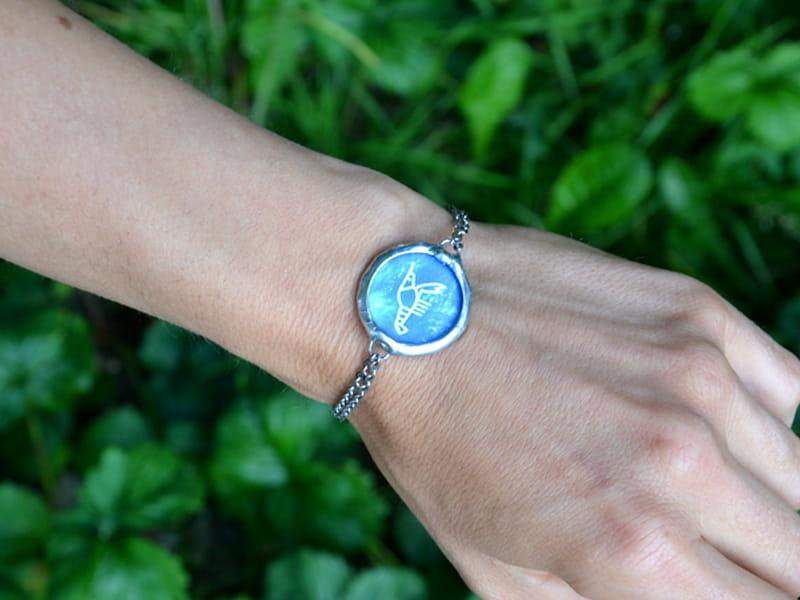 Bransoletka z grafiką "Langusta na palmie" IV (w kolorze srebrnym)