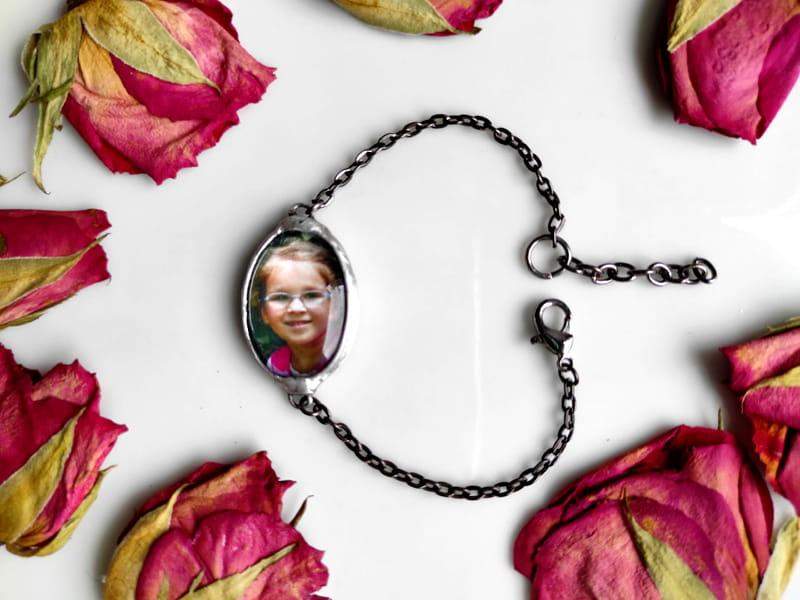 Bransoletka ze zdjęciem (oprawa w kolorze ciemnego srebra)