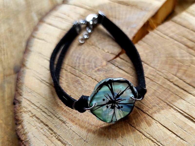 Kwiatowa bransoletka błękitny mak (wykończenia z naturalnego rzemienia i stali chirurgicznej)