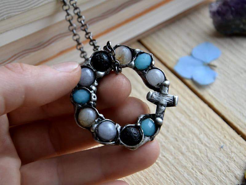 Naszyjnik dziesiątek w szarości i błękicie (w kolorze ciemnego srebra)