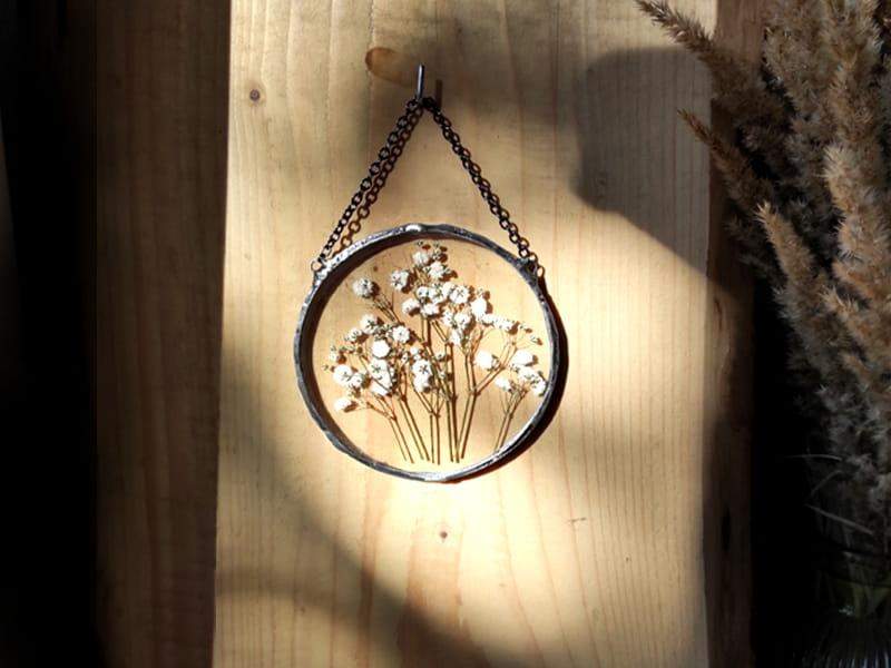 Obraz z suszonymi roślinami:  bukiet gipsówki