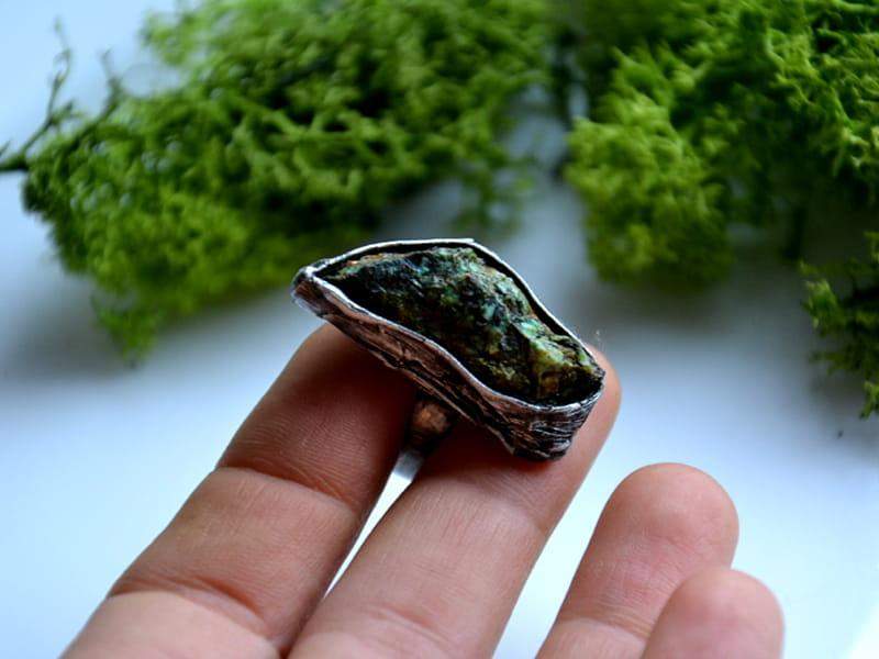 Pierścionek z surowym turkusem